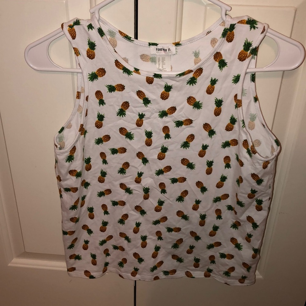 Pineapple tee